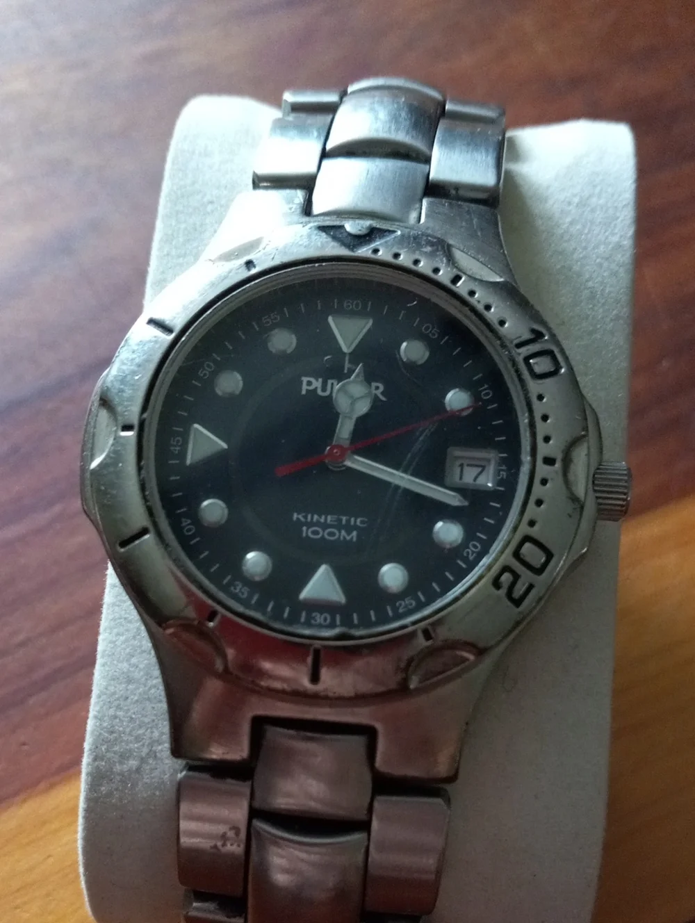 Pulsar Kinetic YT57-0B00 Stainless Steel Watch with Black Dial